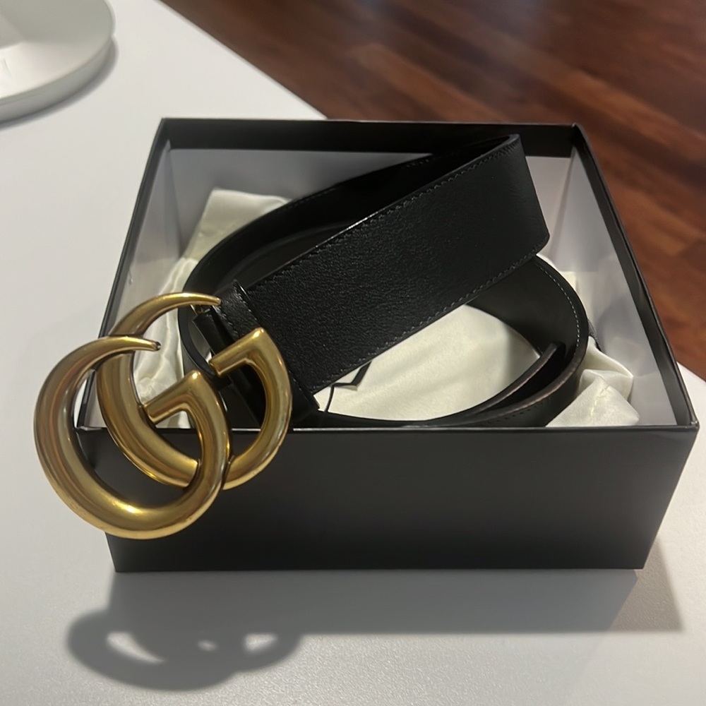 NWOT - Gucci 2” Belt